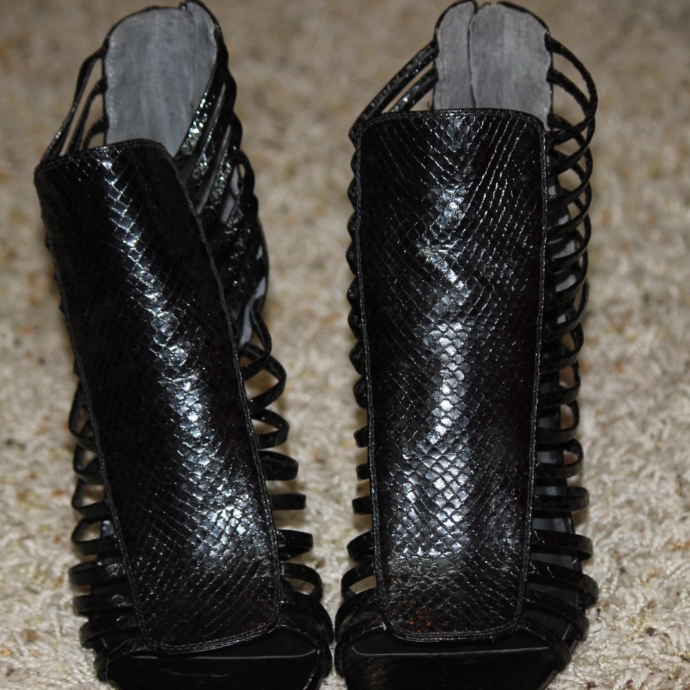 Ivanka Trump high heels size 8.5